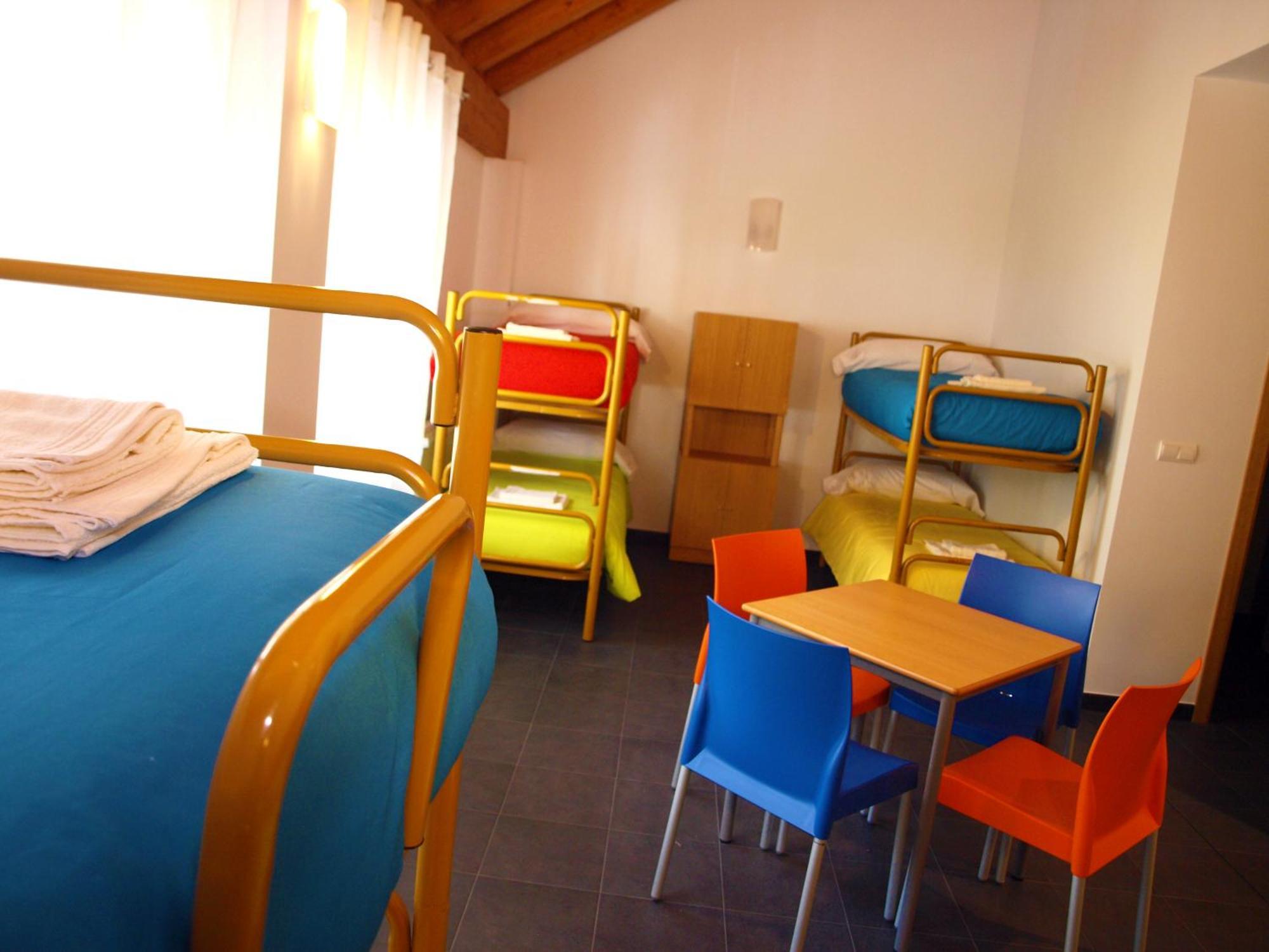 Albergue Francisco Giner De Los Rios Villablino Dış mekan fotoğraf